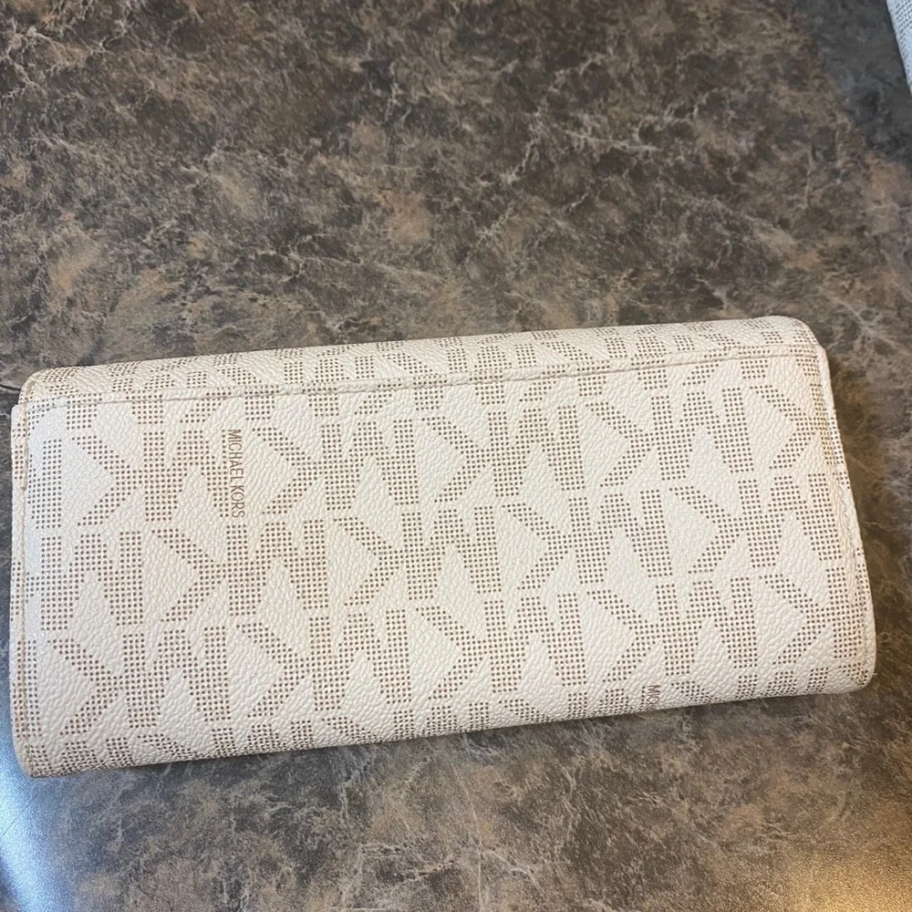 Michael Kors tote and wallet